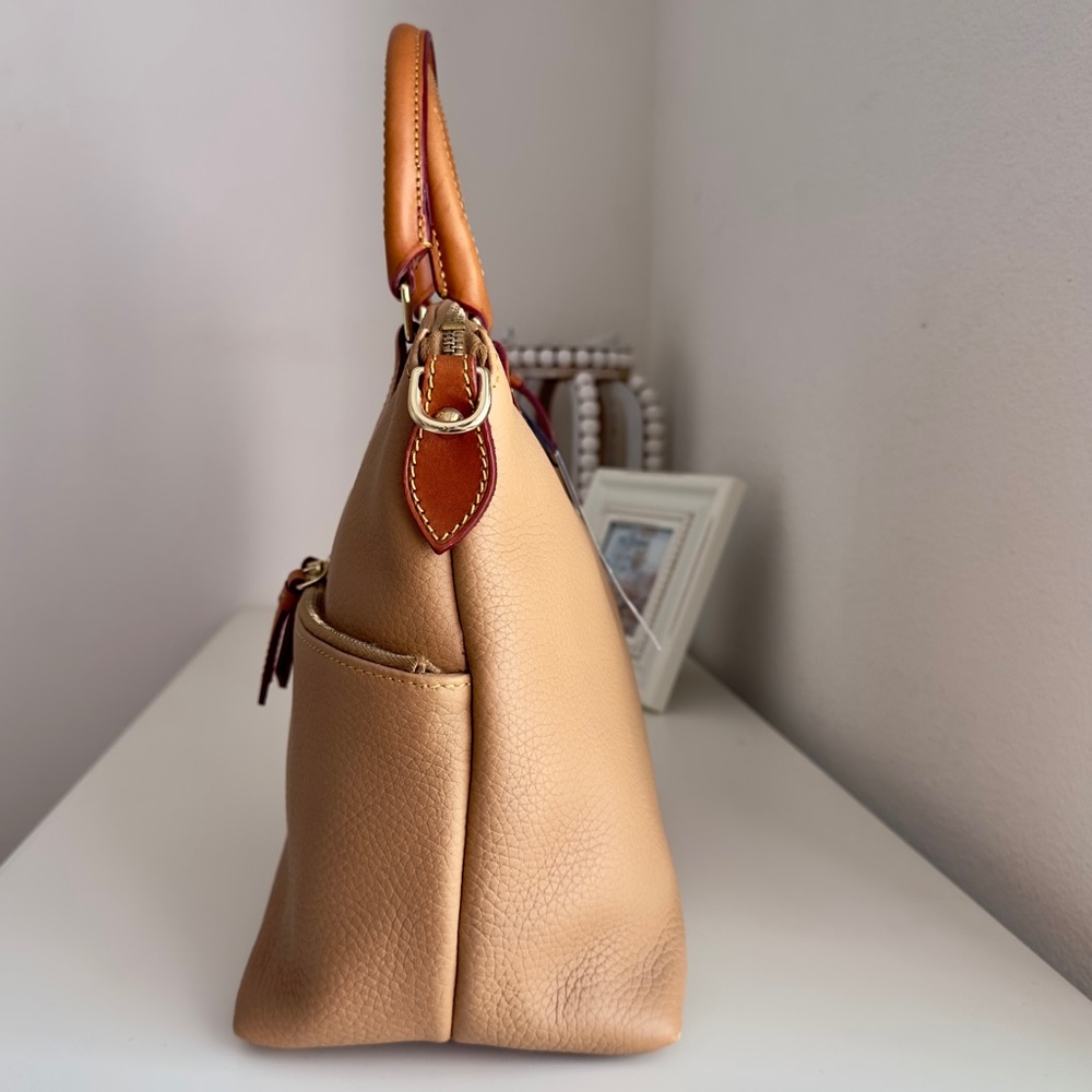 NWT Dooney & Bourke Dillen Double Pocket Crossbody Satchel Pebble Leather Sand - Picture 6 of 12